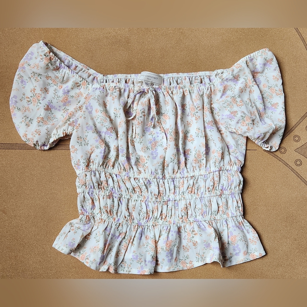 💜 White Floral Puff Sleeve Cinched Waist Top Small NWT No Comment Clothing